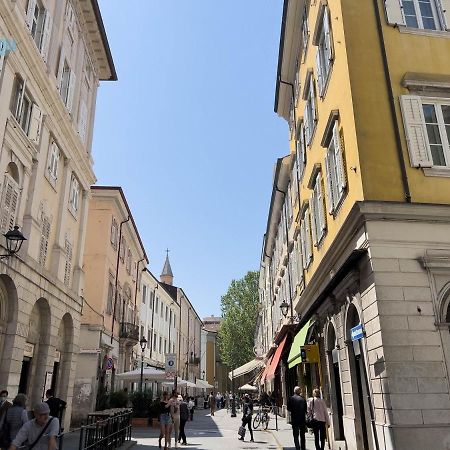 Cavana 3 Tirabora Short Rent Lägenhet Trieste Exteriör bild