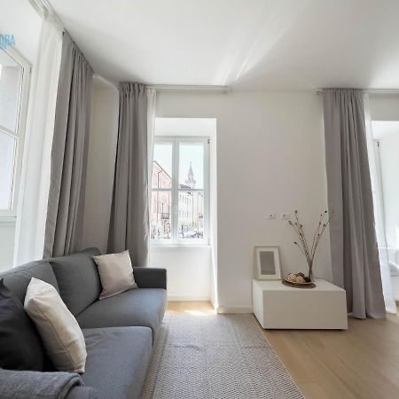 Cavana 3 Tirabora Short Rent Lägenhet Trieste Exteriör bild