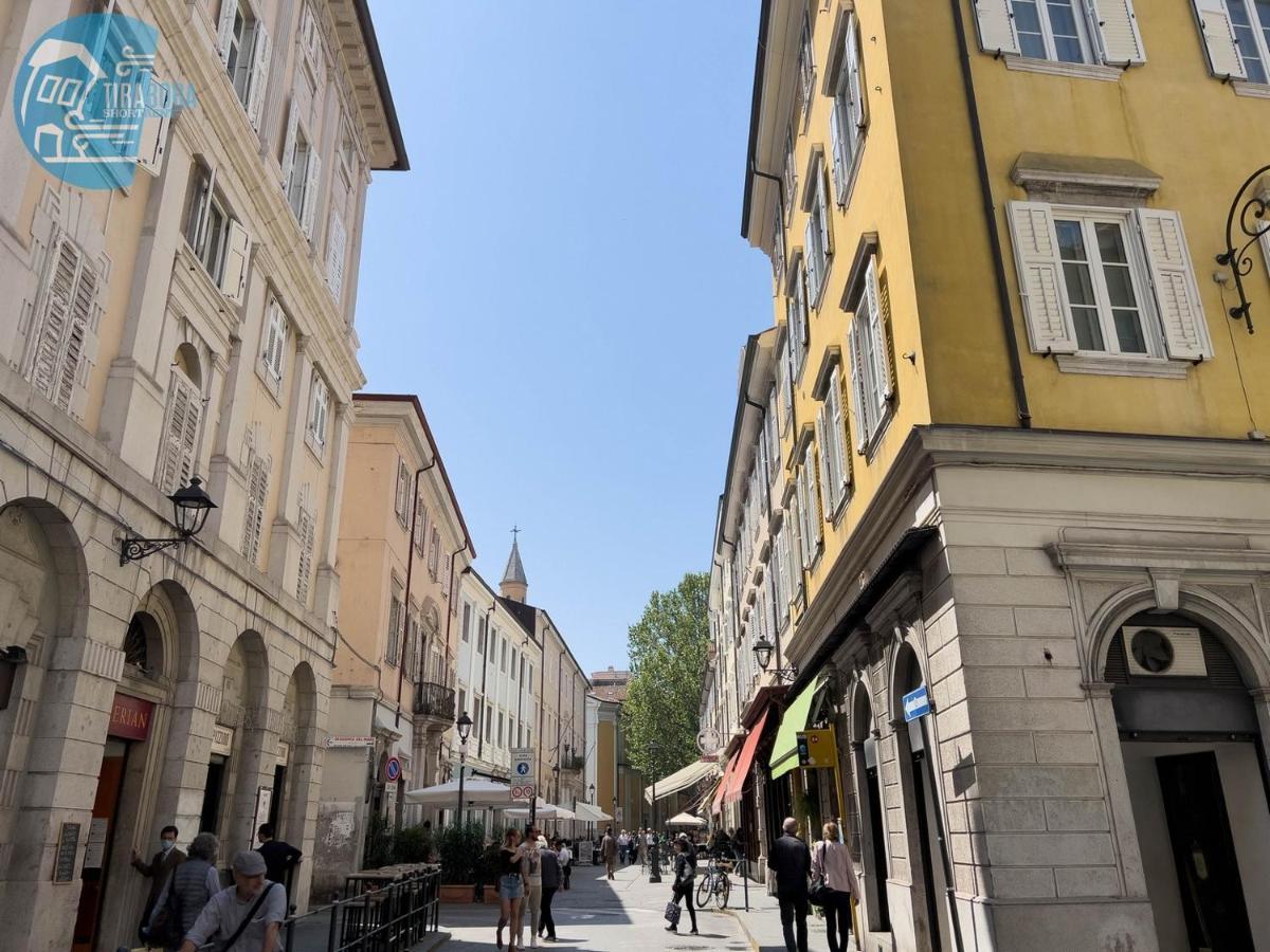 Cavana 3 Tirabora Short Rent Lägenhet Trieste Exteriör bild